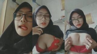 Bokep smp terviral jilbab hitam kacamata